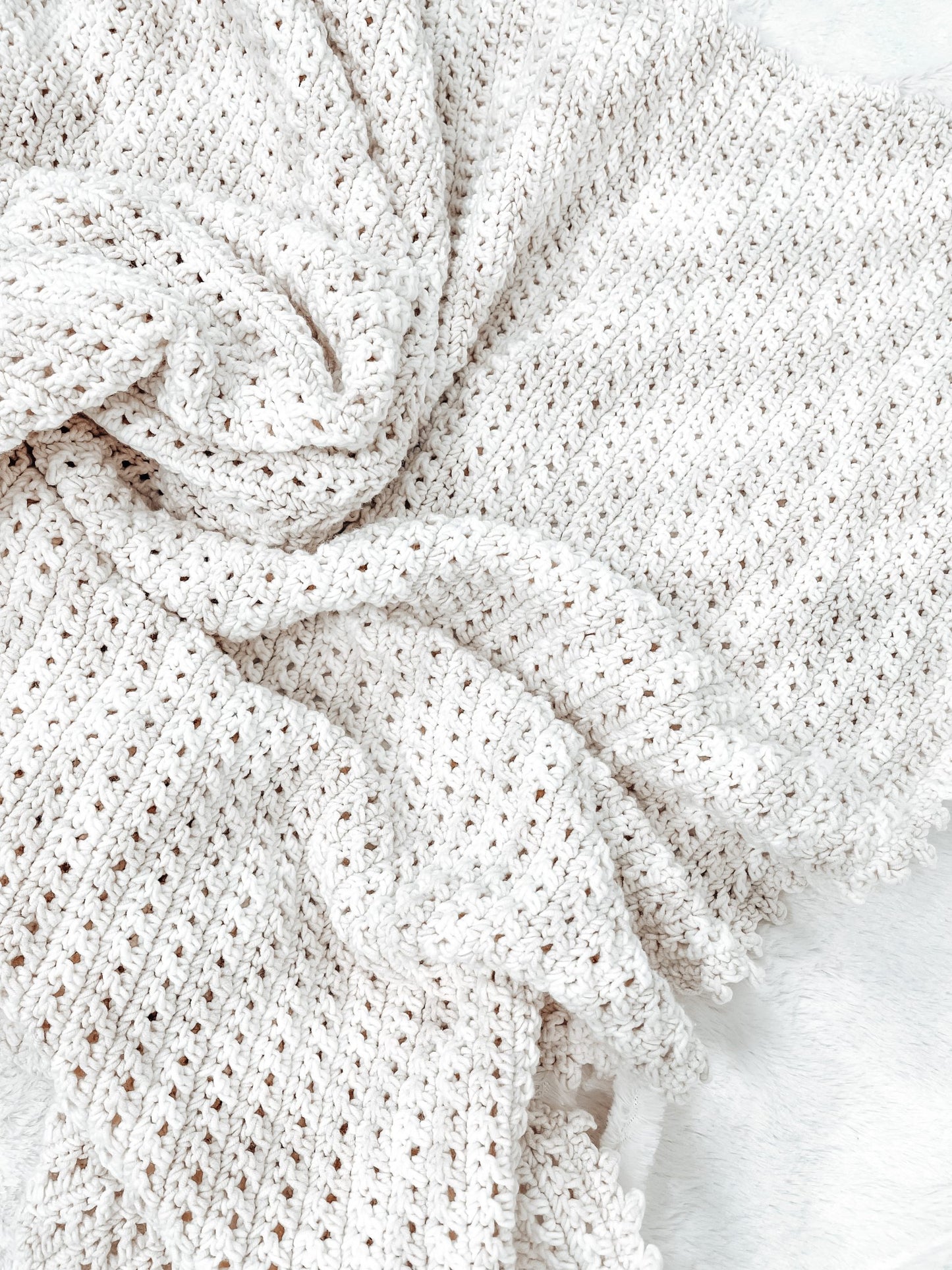 ANGEL KISSES BLANKET | Premium Crochet Pattern